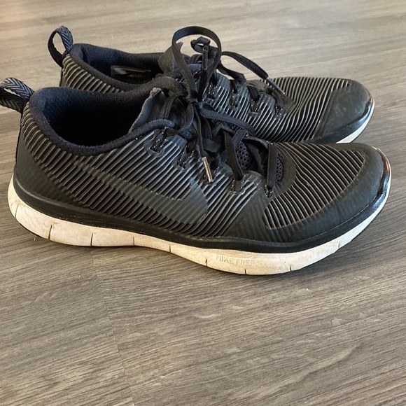 Nike Free Run Black Training Shoes - Picture 7 of 7